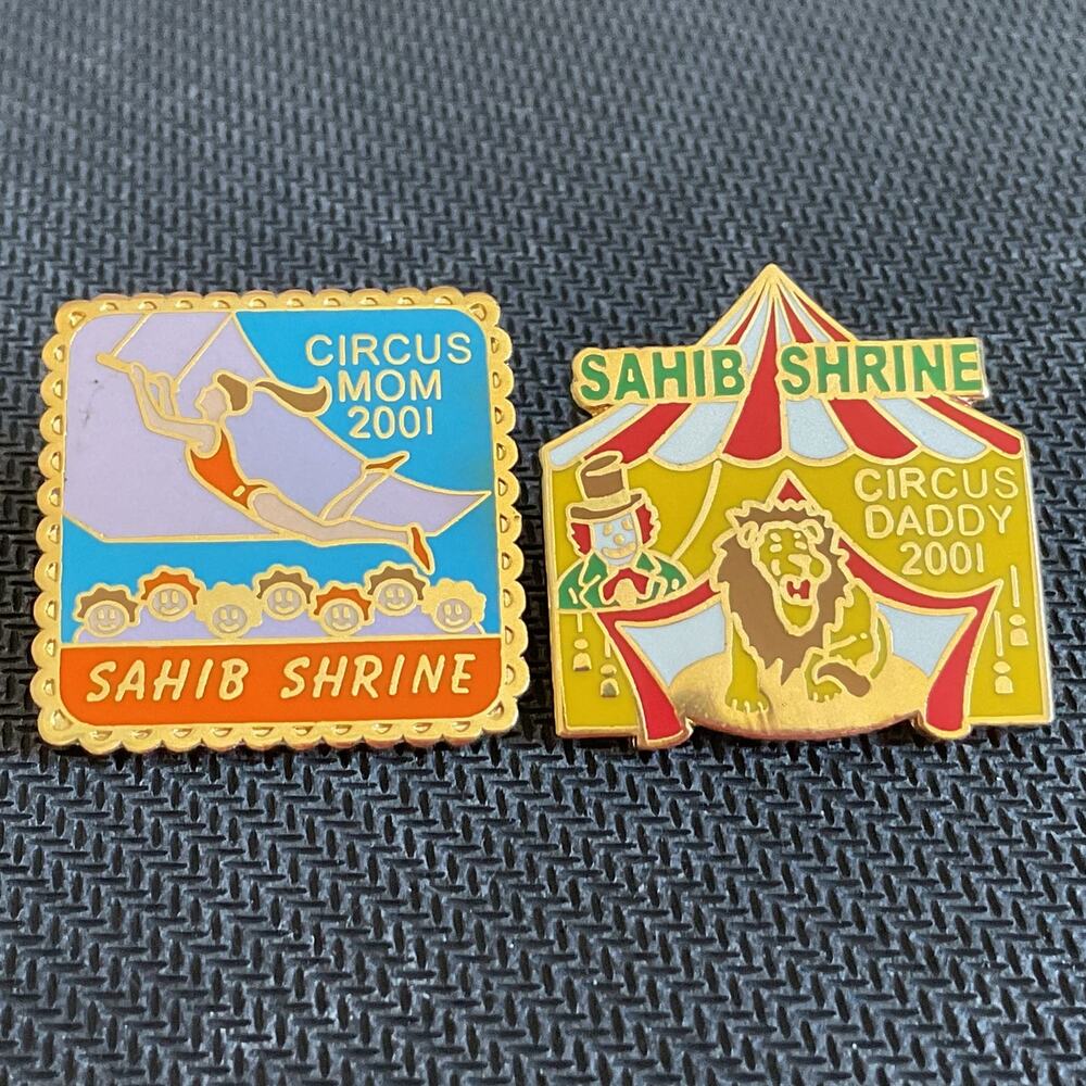 Sahib Shrine Circus Mom and Dad Pin 2001 Collectors Pins with Backs Great Cond.